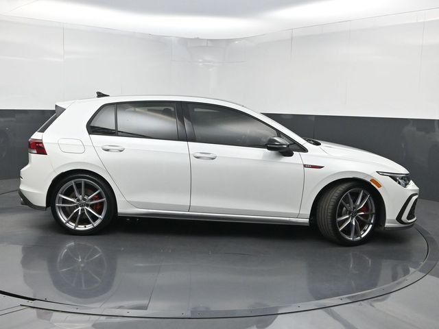 Used 2024 White Volkswagen S image 2