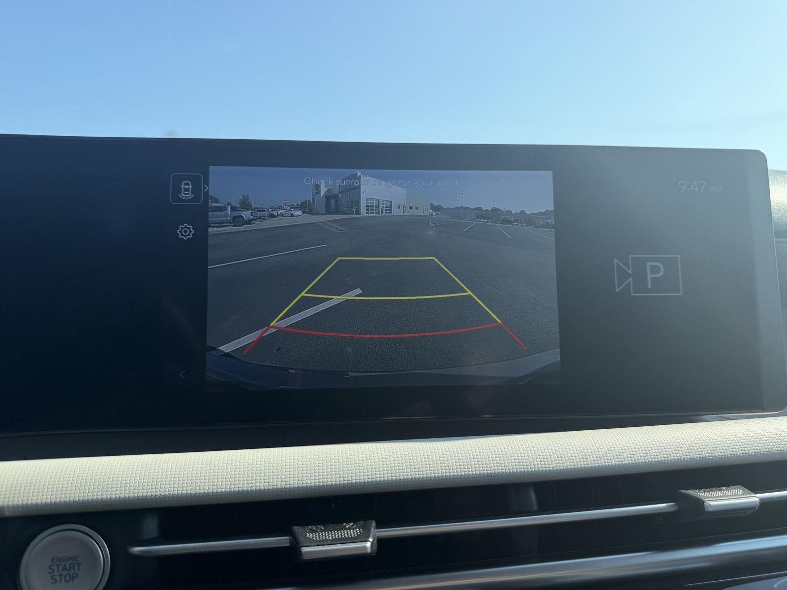 Used 2025 Hampton Gray Hyundai SEL image 27