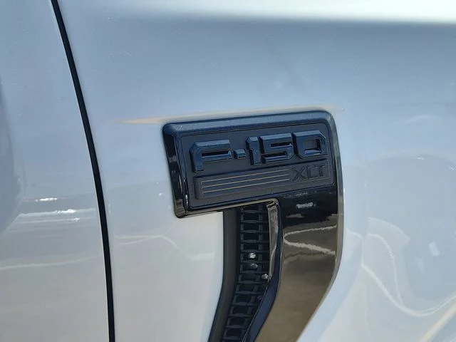 New 2026 Oxford White Ford XLT image 14
