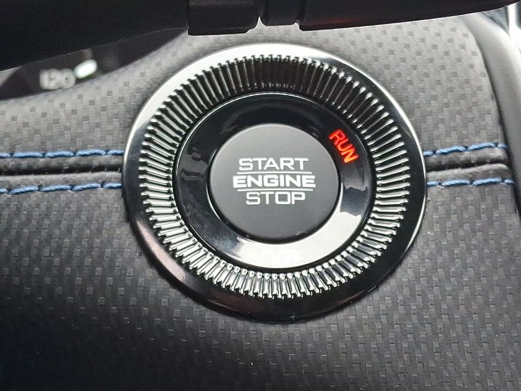 New 2026 Black Jeep Latitude image 16