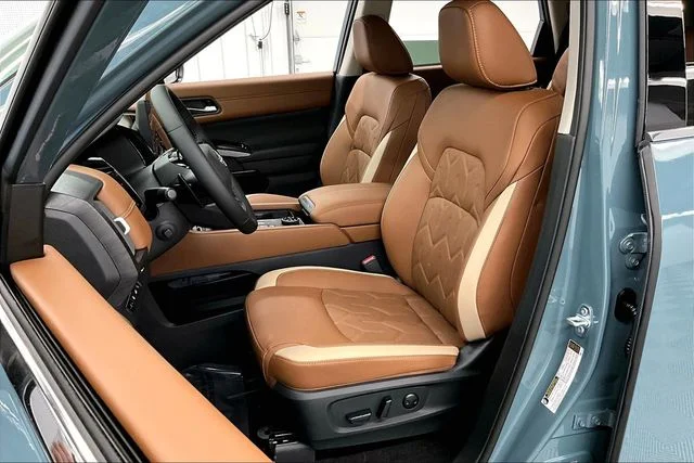 New 2026 Baltic Teal Nissan Platinum image 9