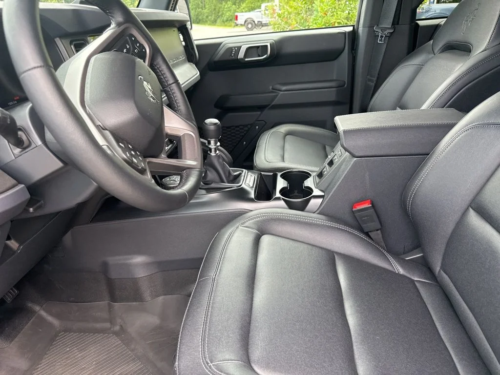 Used 2025 Shadow Black Ford Badlands image 8