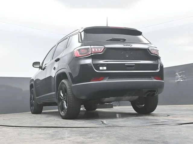 Certified Used 2019 Diamond Black Jeep Latitude image 22