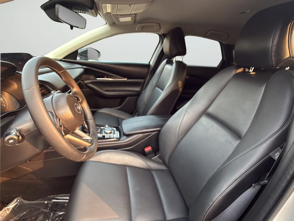 Used 2024 White Mazda 2.5 S Select Sport image 10
