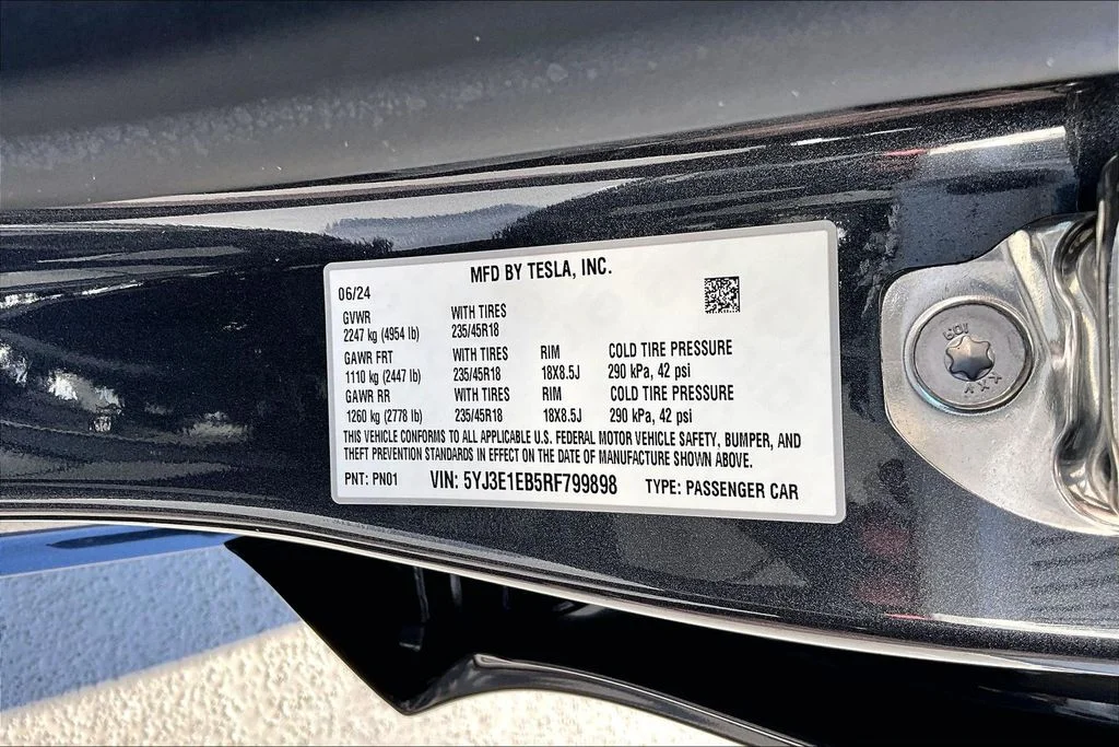 Used 2024 Black Tesla Long Range image 17