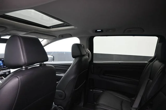 2025 Honda Odyssey EX-L - Photo 20
