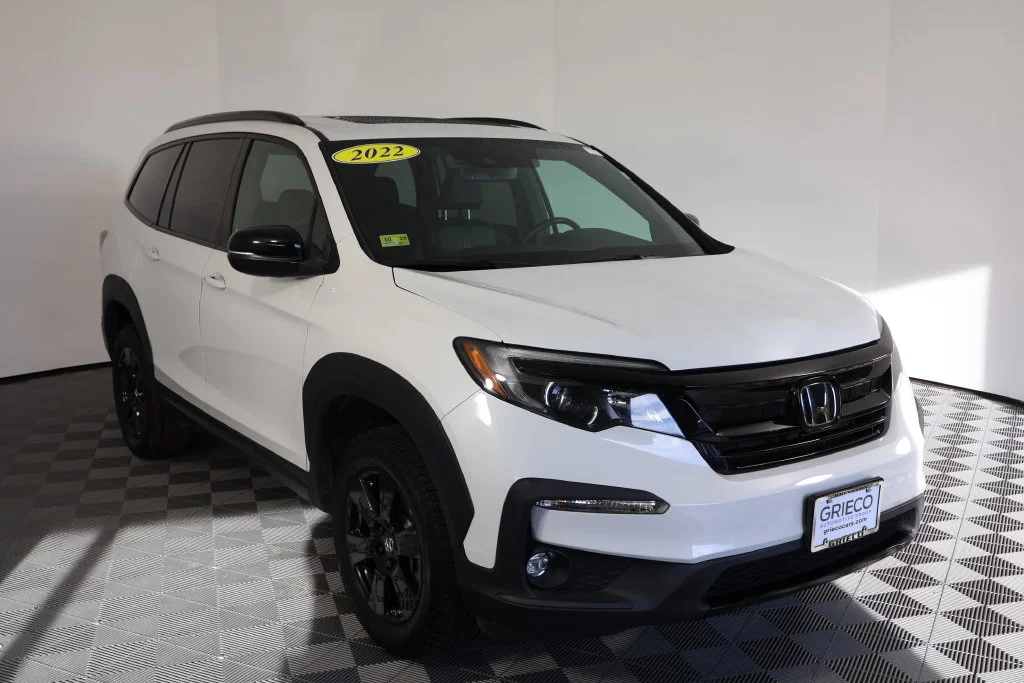 Used 2022 Platinum White Pearl Honda TrailSport image 1