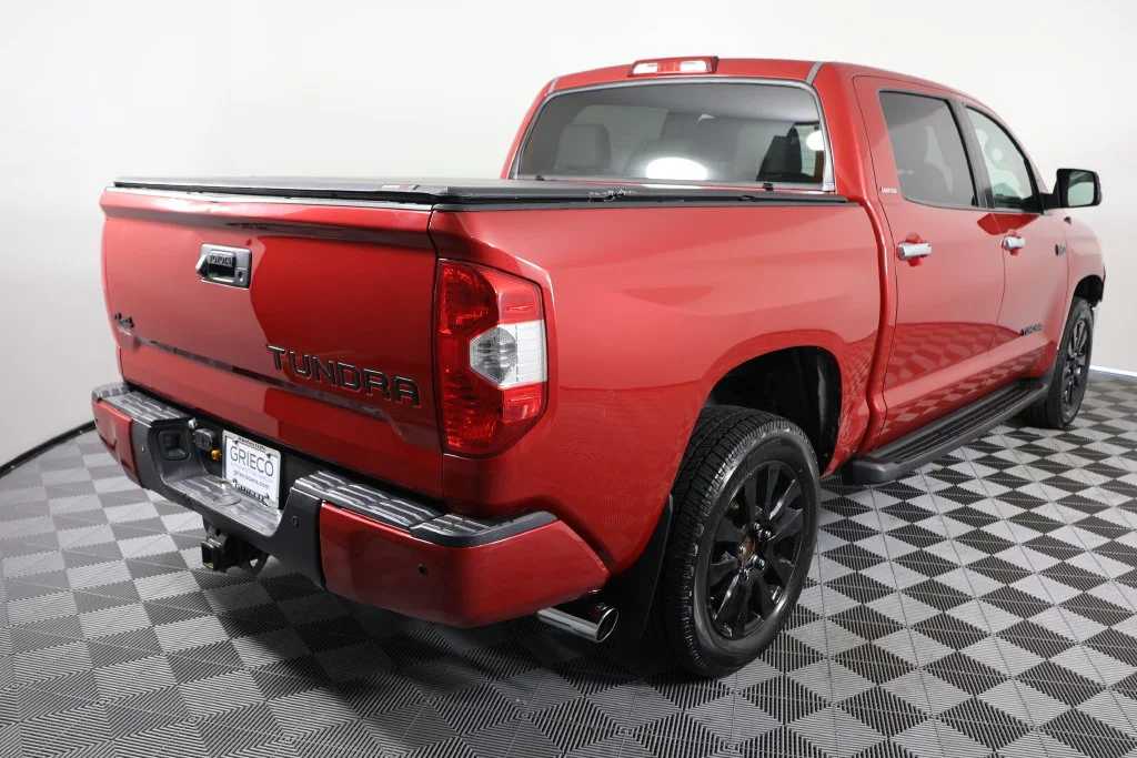 Used 2017 Barcelona Red Metallic Toyota Limited image 8