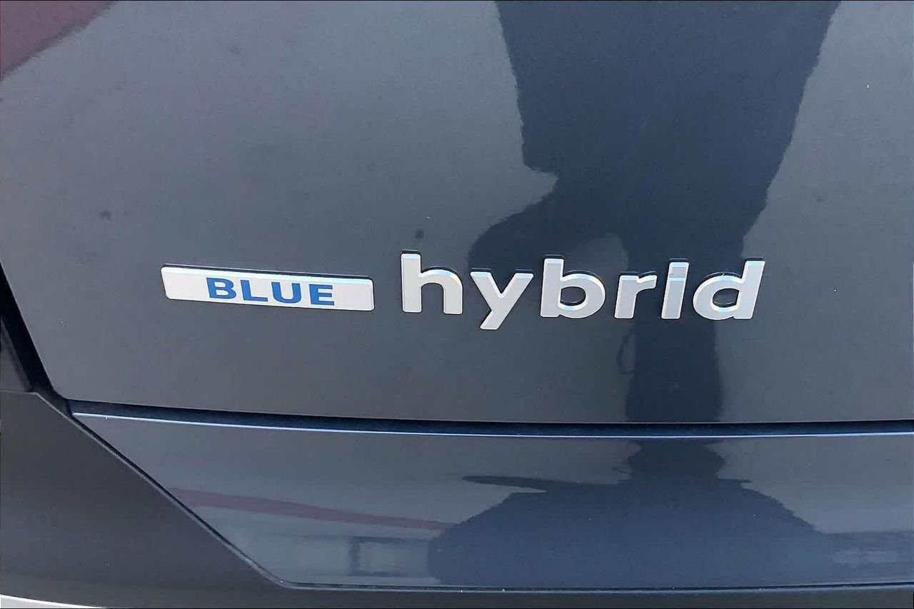 New 2026 Ecotronic Gray Pearl Hyundai Blue SEL Premium 7P image 15
