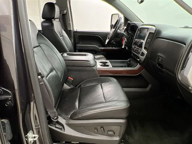 Used 2016 Silver GMC SLT image 14