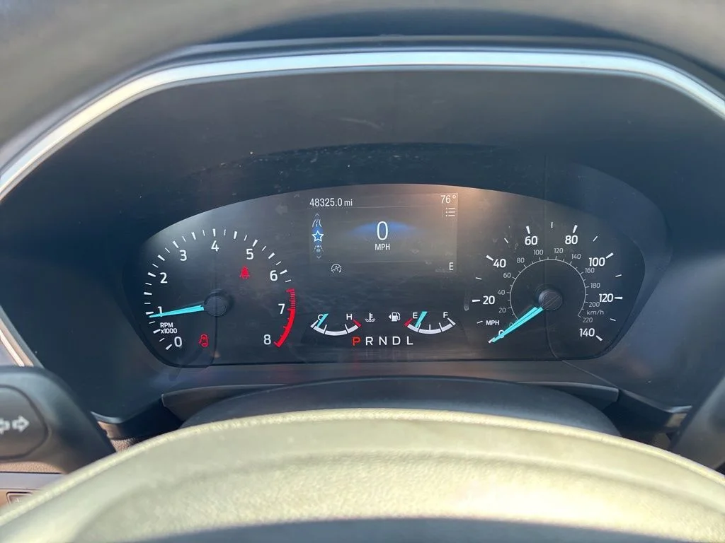 Used 2020 Gray Ford SE image 27