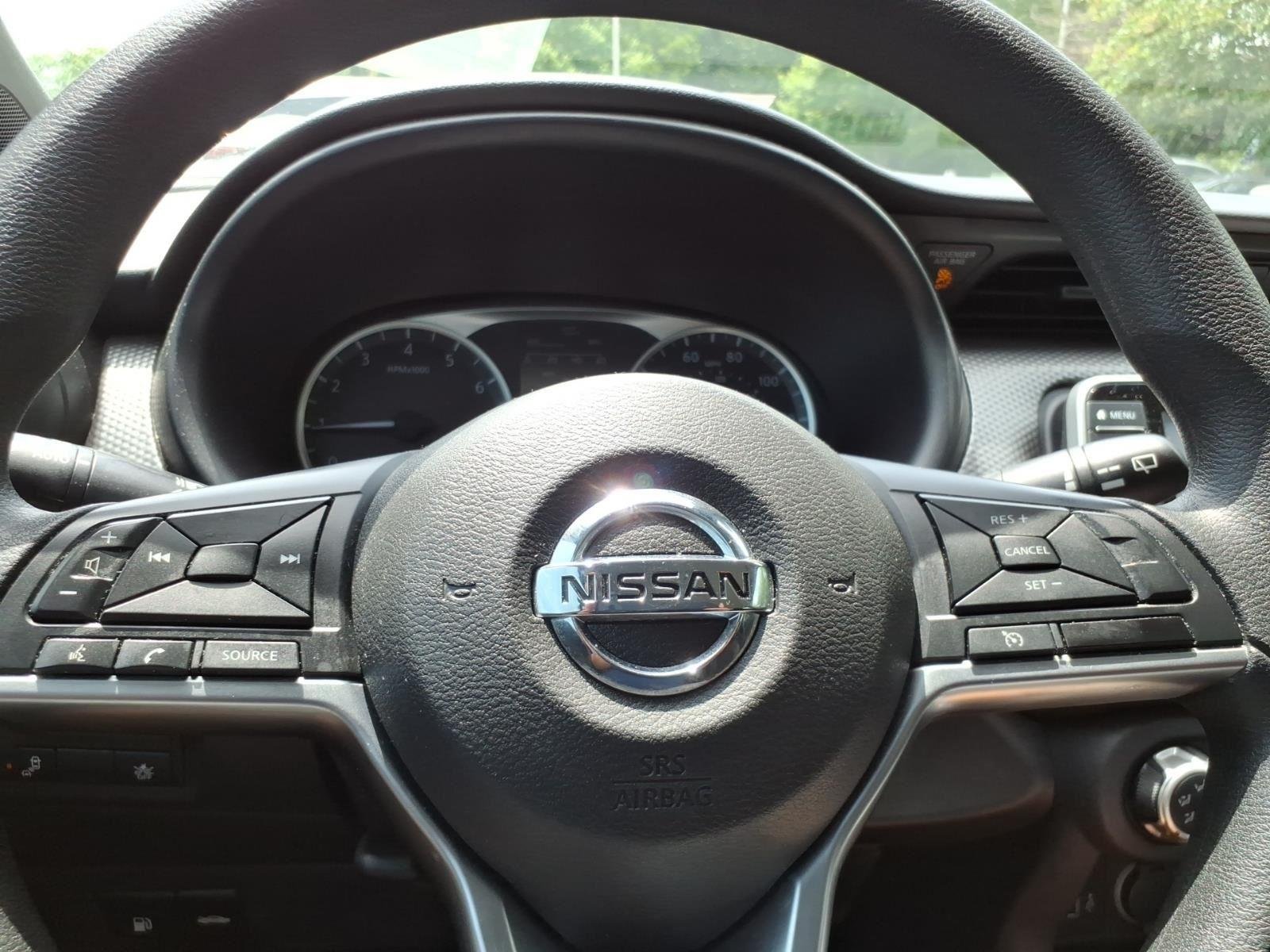 Used 2020 Brilliant Silver Metallic Nissan S image 13