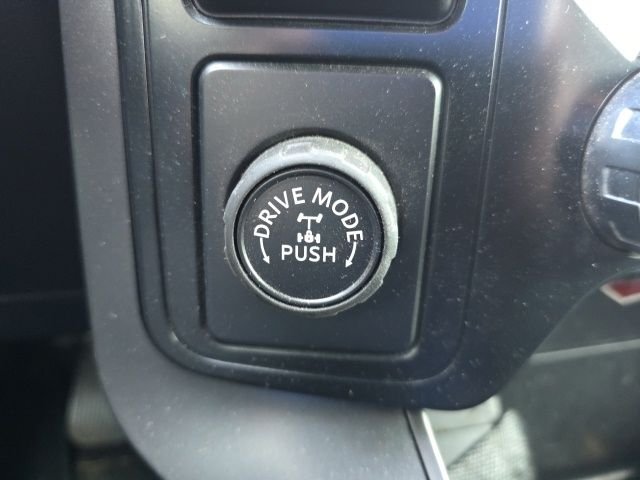 Certified Used 2024 Oxford White Ford XLT image 19