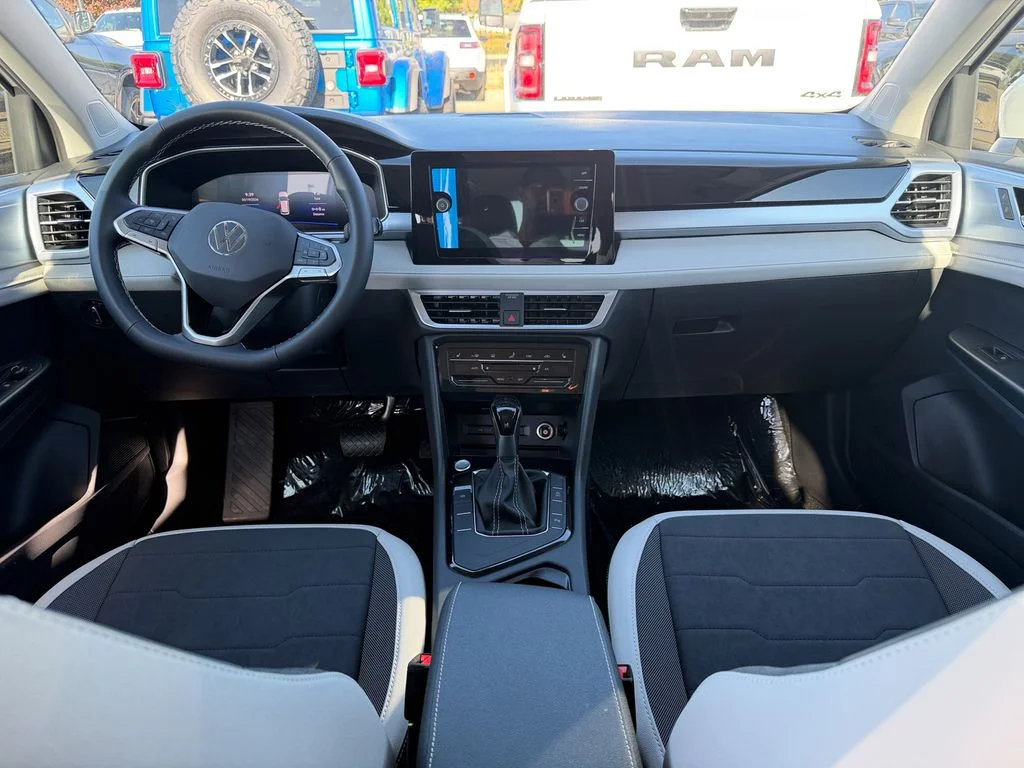 New 2026 Pure White Volkswagen 1.5T SE image 22