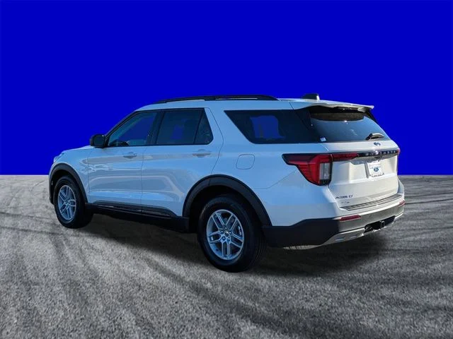 New 2026 Star White Metallic Tri-Coat Ford Active image 6