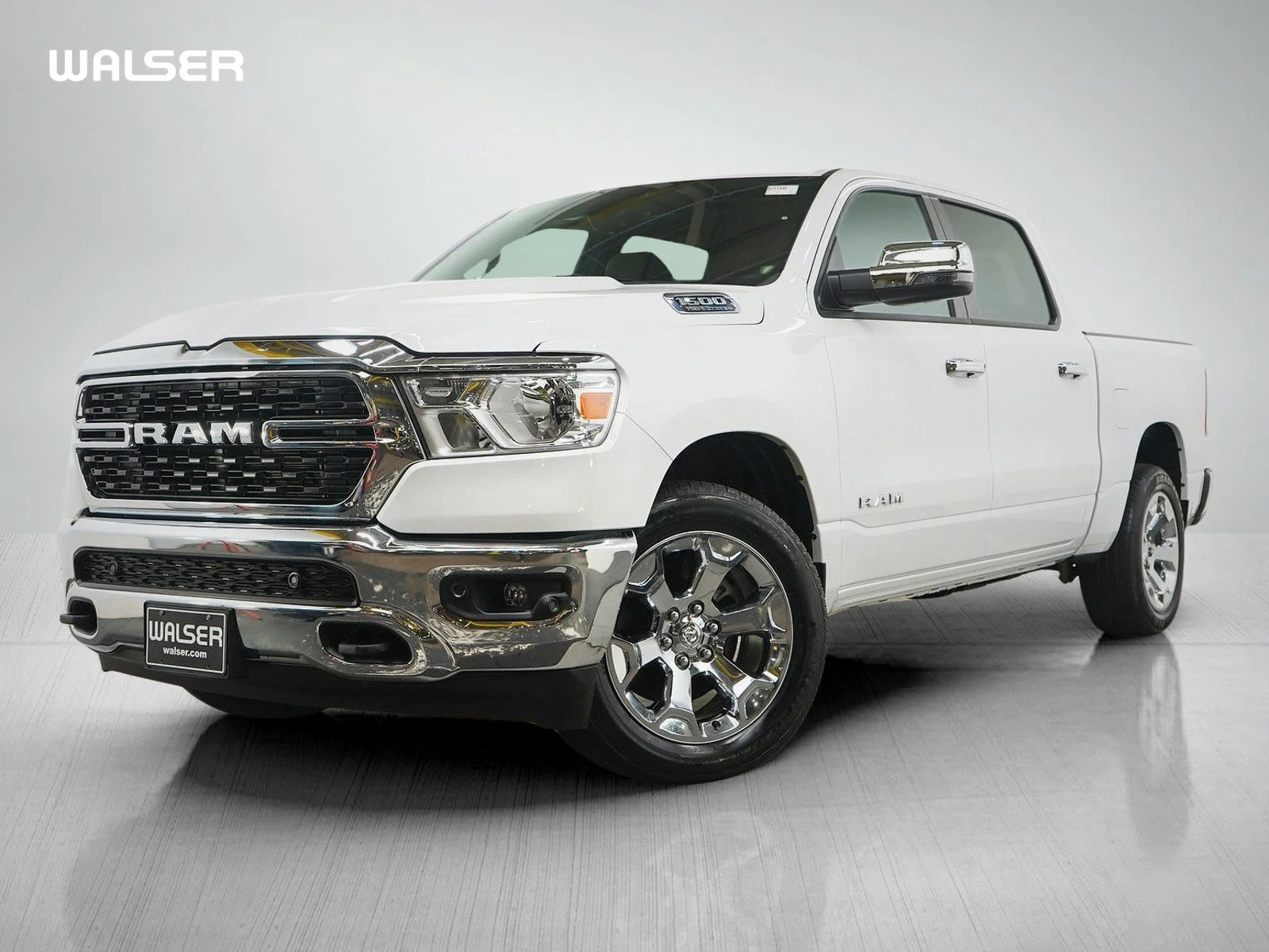 2023 RAM 1500 Big Horn/Lone Star 4x4 Crew Cab 5'7's photo