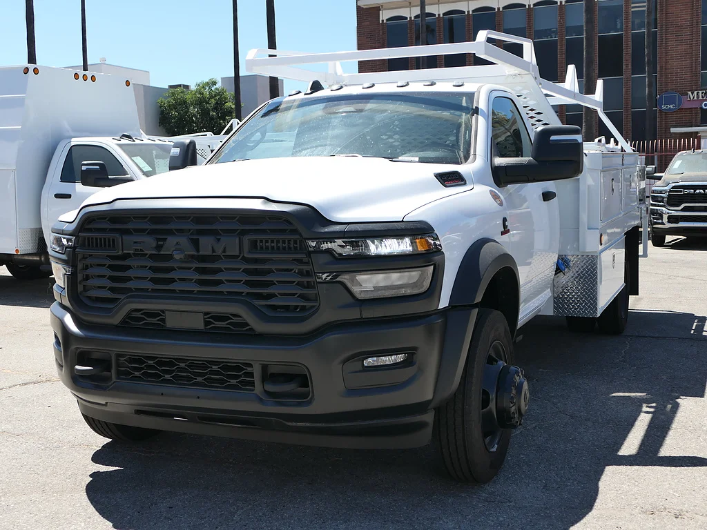 New 2025 Bright White Clearcoat RAM Tradesman/Big Horn image 7