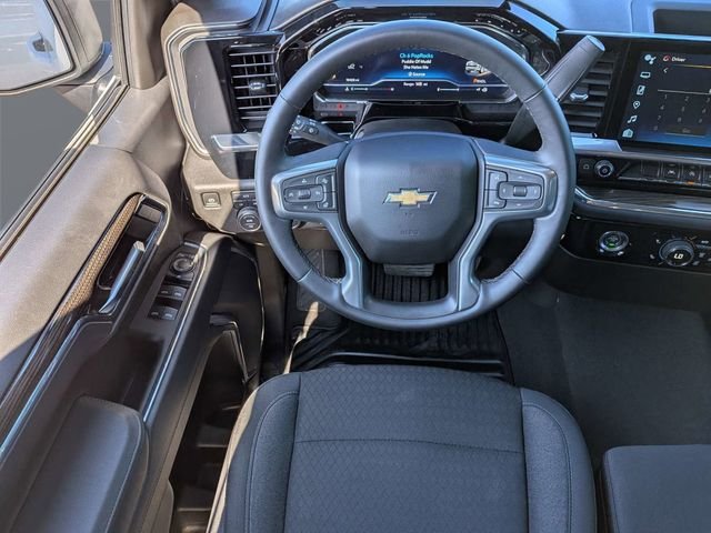 Used 2024 White Chevrolet LT image 17