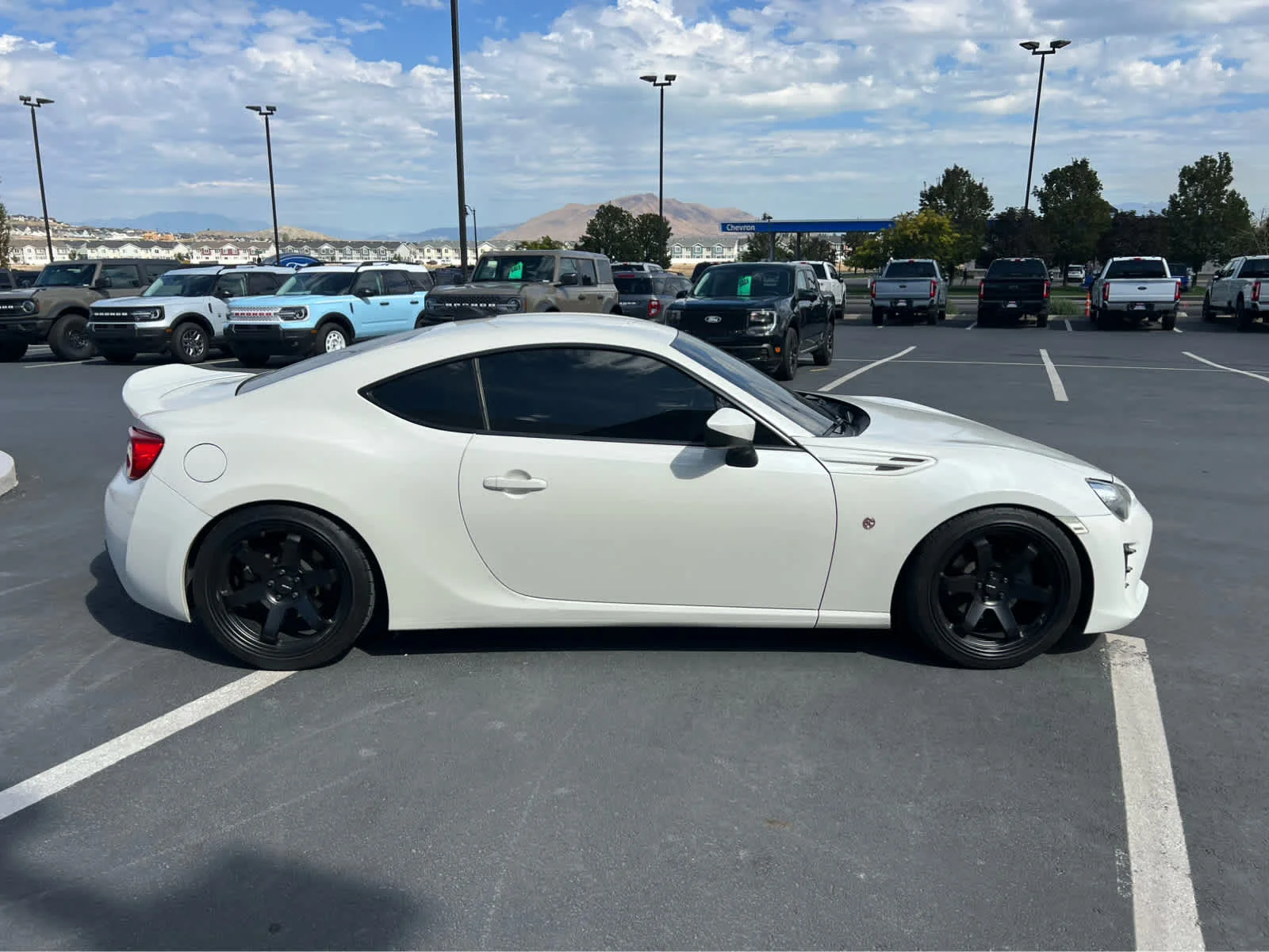 Used 2017 Halo Toyota  image 8