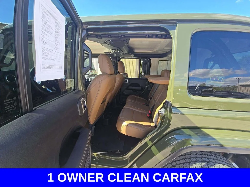 Used 2022 Green Jeep Unlimited Sahara image 7