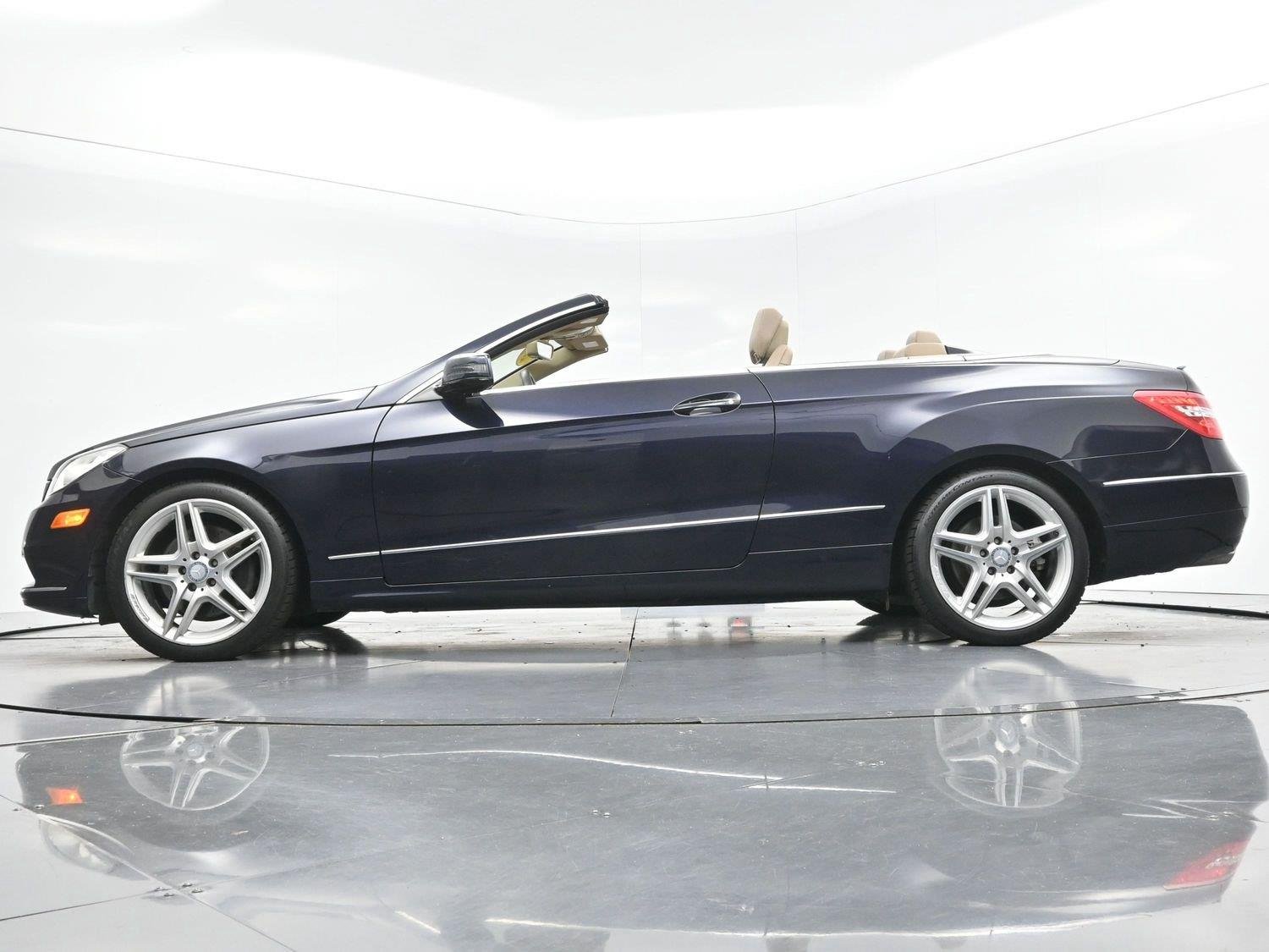 Used 2011 Capri Blue Metallic Mercedes-Benz E 350 image 48