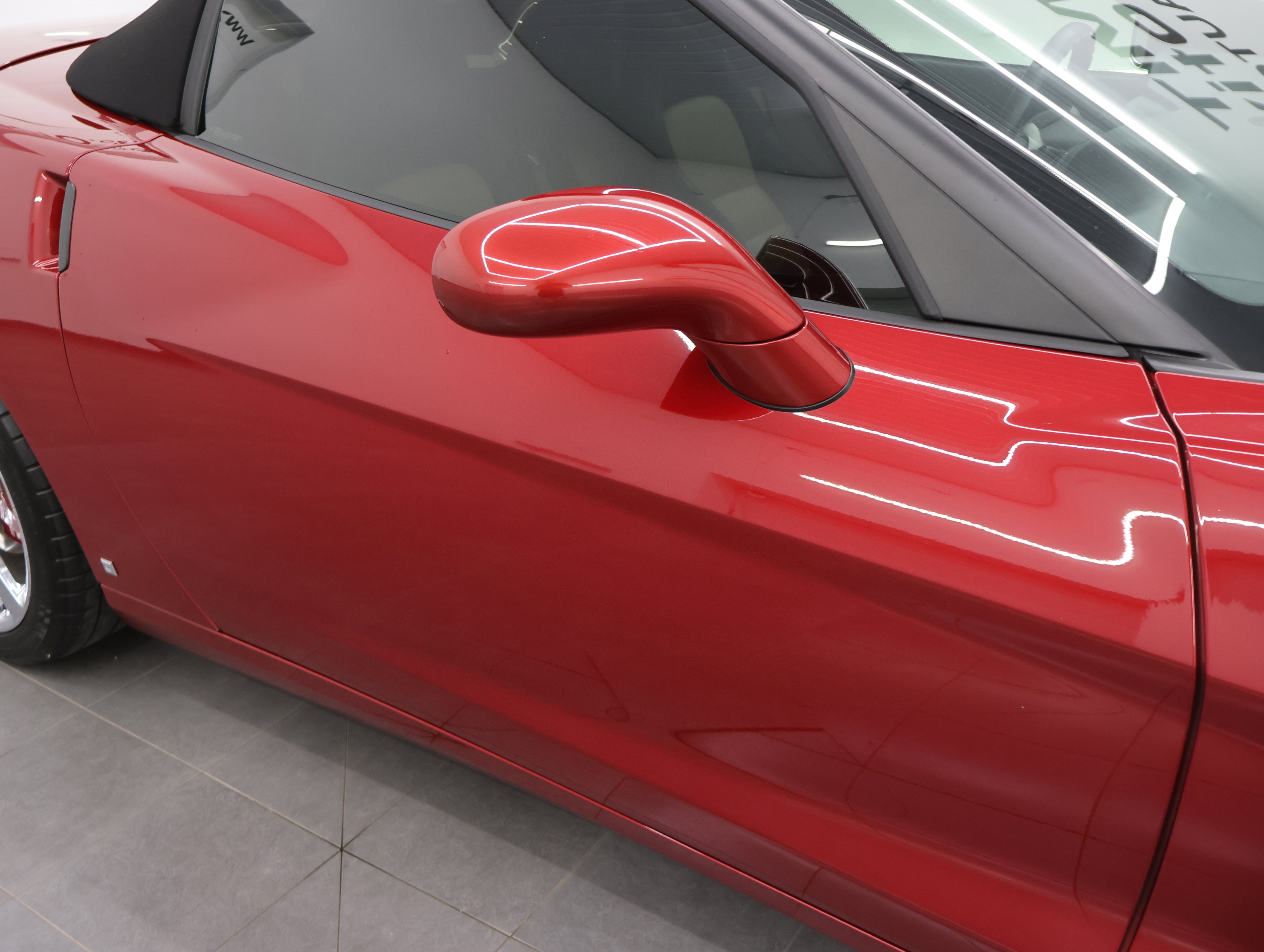Used 2008 Crystal Red Metallic Tintcoat Chevrolet Convertible: 3LT-POWER TOP CONVERTIBLE-AUTO-HEATED LEATHER-MICHELIN TIRES image 21