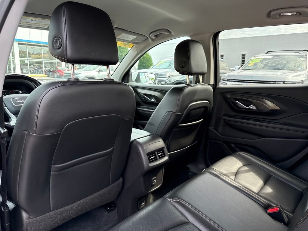 Used 2021 White GMC SLT image 19