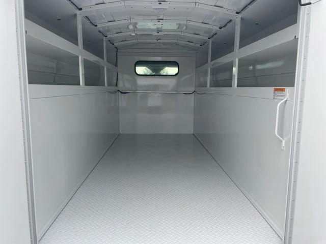 2024 Ford Transit Chassis Cab Base - Photo 19