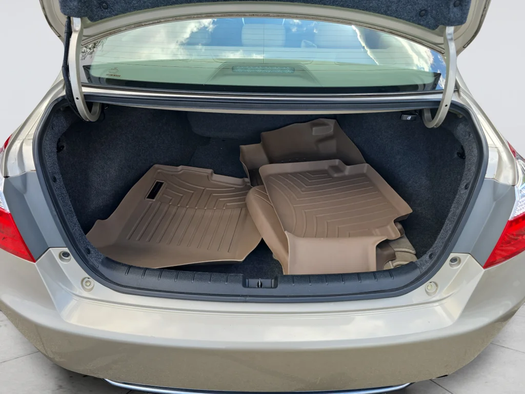 Used 2015 Beige Honda EX-L image 25