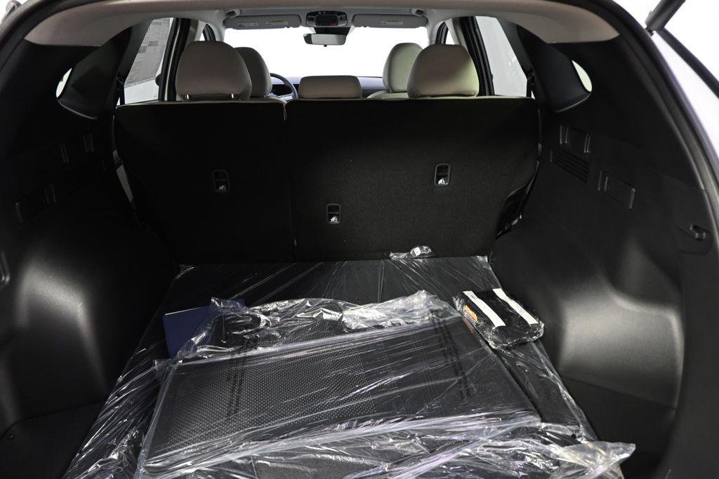 New 2026 White Pearl Hyundai SEL Plus AWD image 19