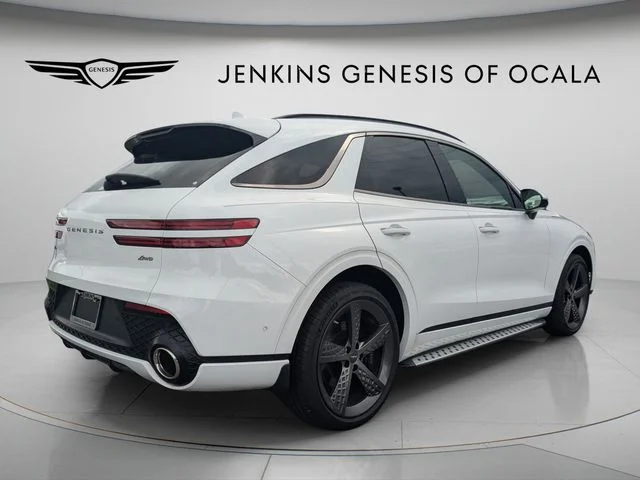 Used 2025 White Genesis 2.5T image 3