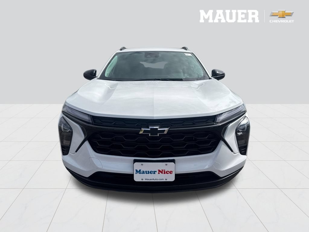 New 2026 Summit White Chevrolet LT image 9