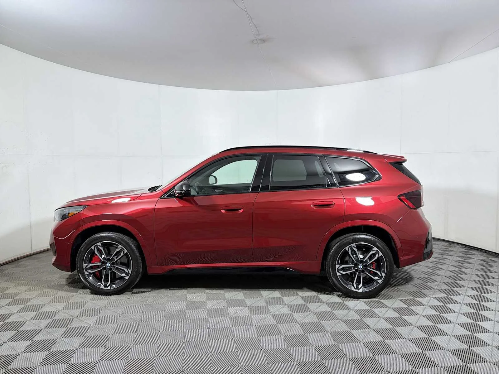2026 BMW X1 28i - Photo 4
