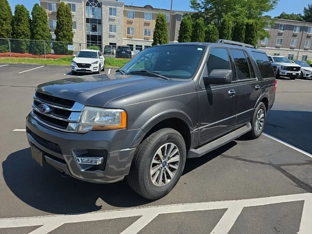 Used 2017 Magnetic Ford XLT image 5