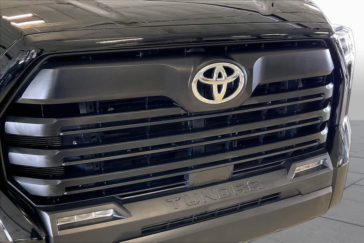 Used 2023 Midnight Black Metallic Toyota SR5 image 30
