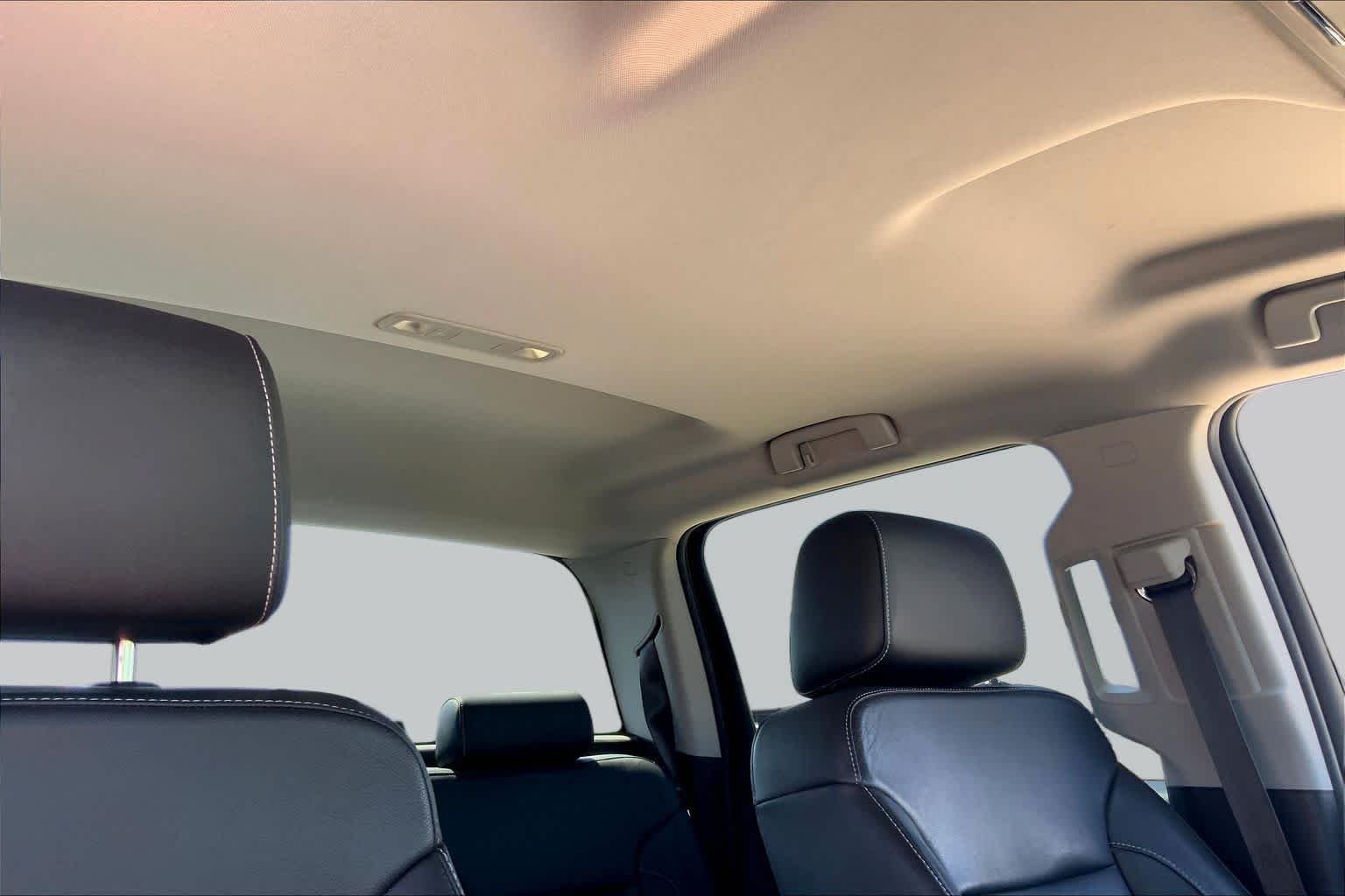 Used 2018 Summit White Chevrolet LT image 13
