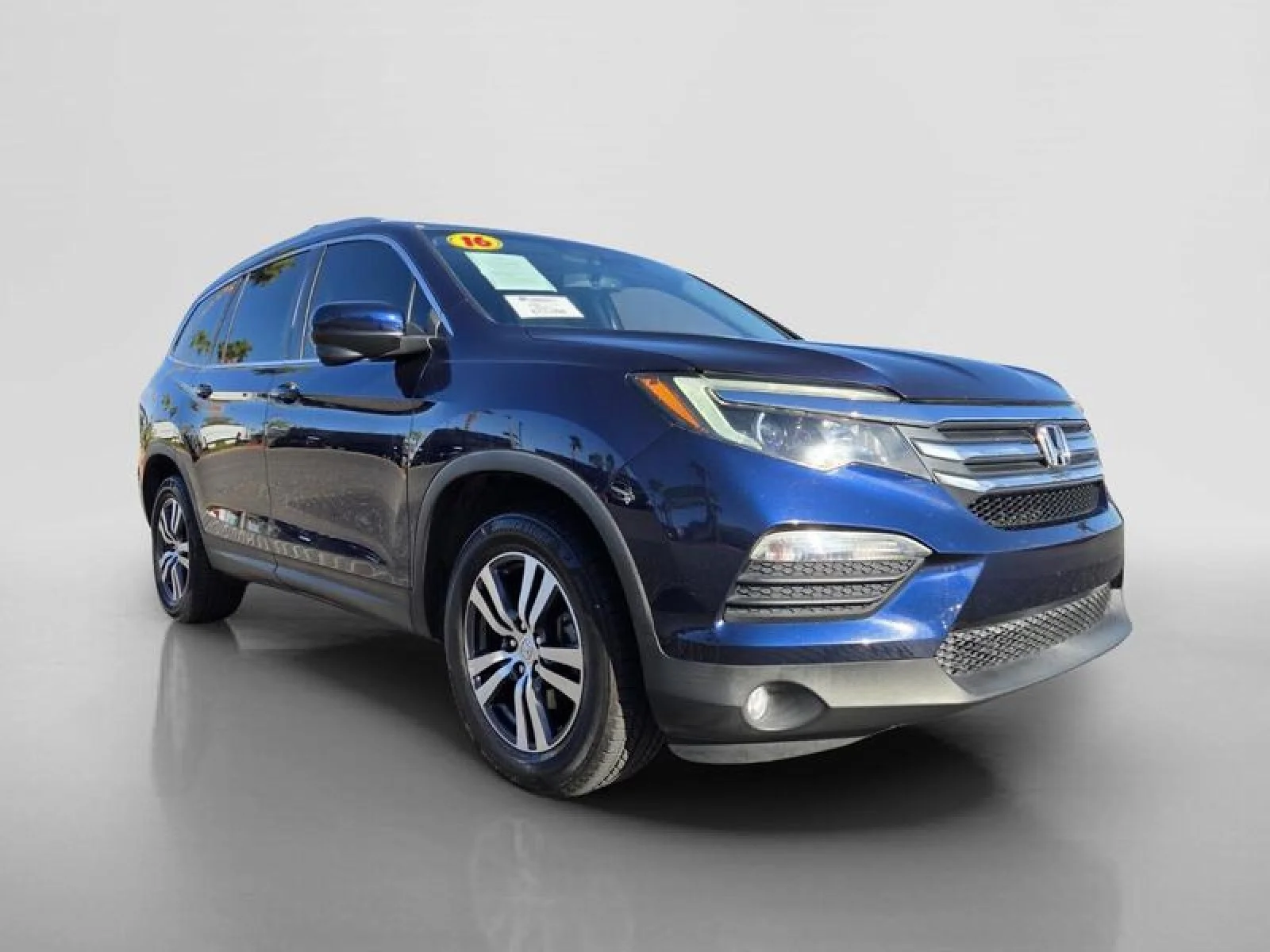 Used 2016 Obsidian Blue Pearl Honda EX-L image 7