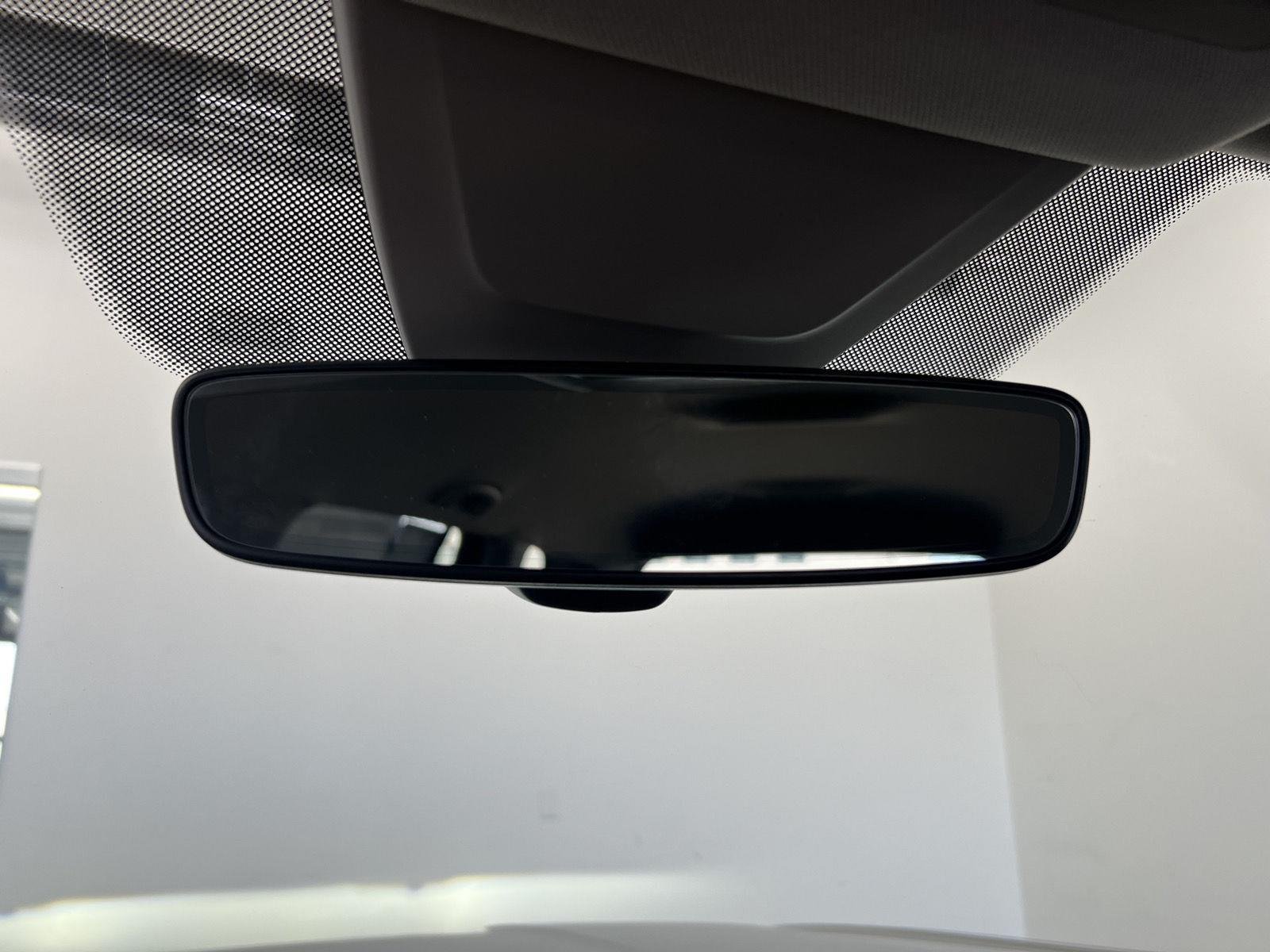 New 2026 Deep Black Pearl Volkswagen 2.0T SE image 21