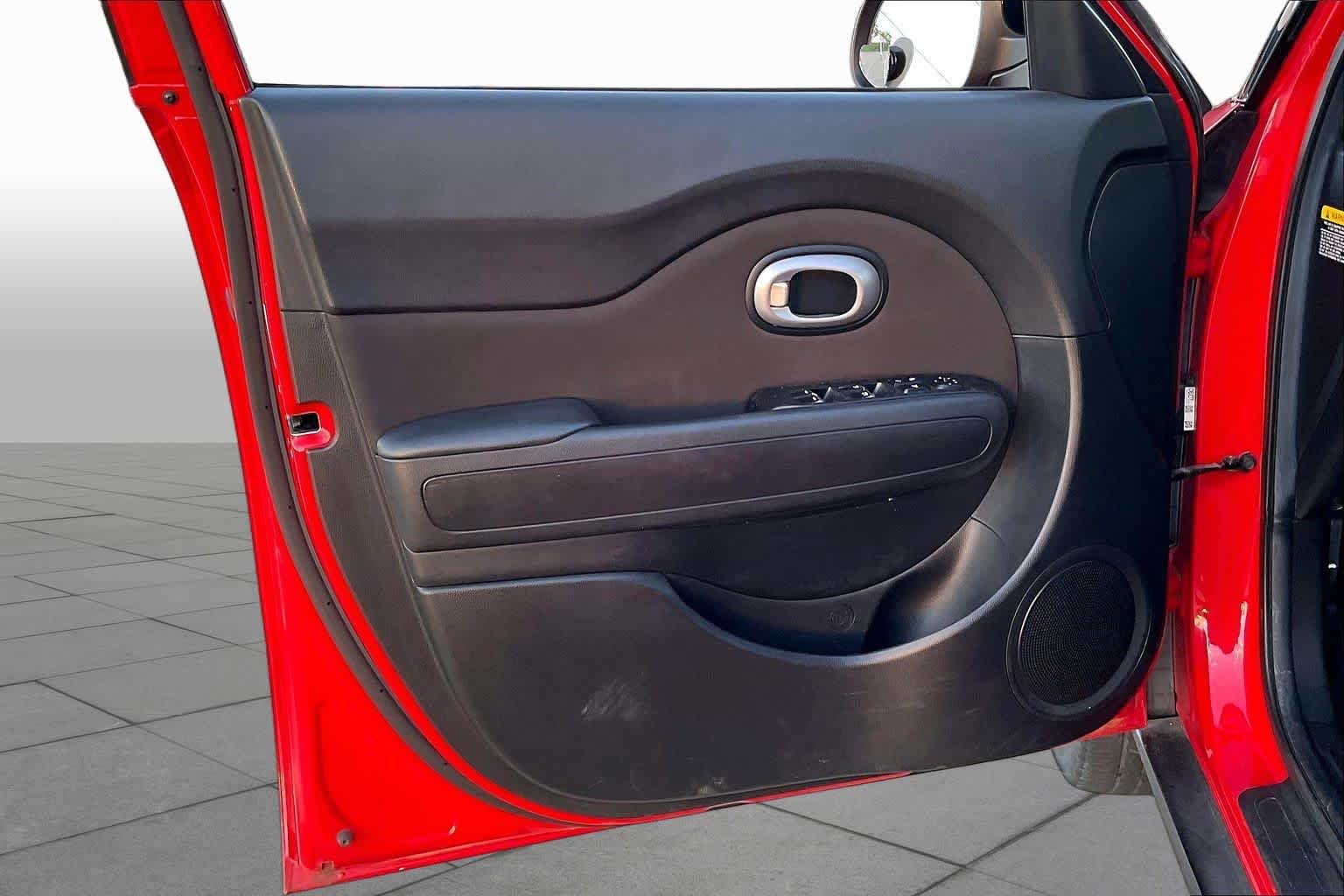 Used 2018 Inferno Red w/Black Roof Kia + image 18