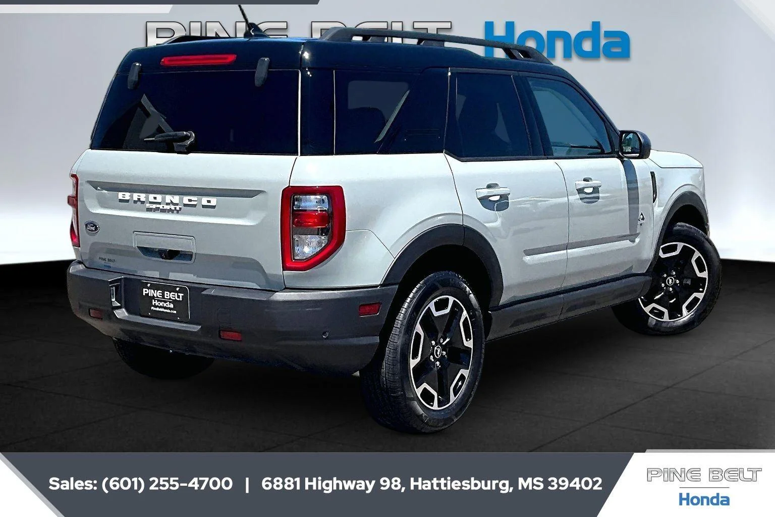 Used 2023 Cactus Gray Ford Outer Banks image 11