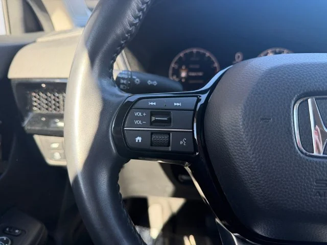 Certified Used 2025 Gray Honda EX-L image 11