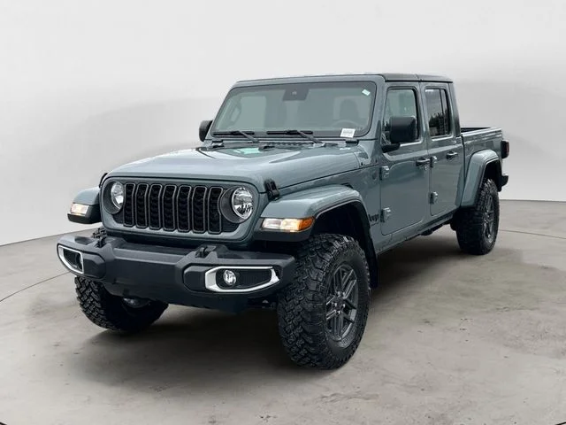 Used 2024 Anvil Clear Coat Jeep Sport S image 1