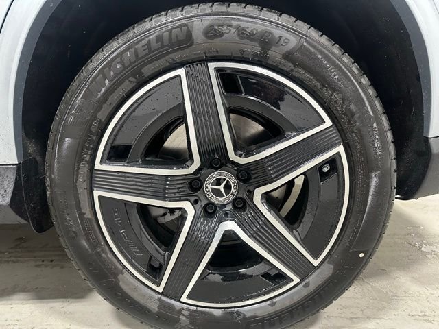 New 2026  Mercedes-Benz GLC 300 image 21