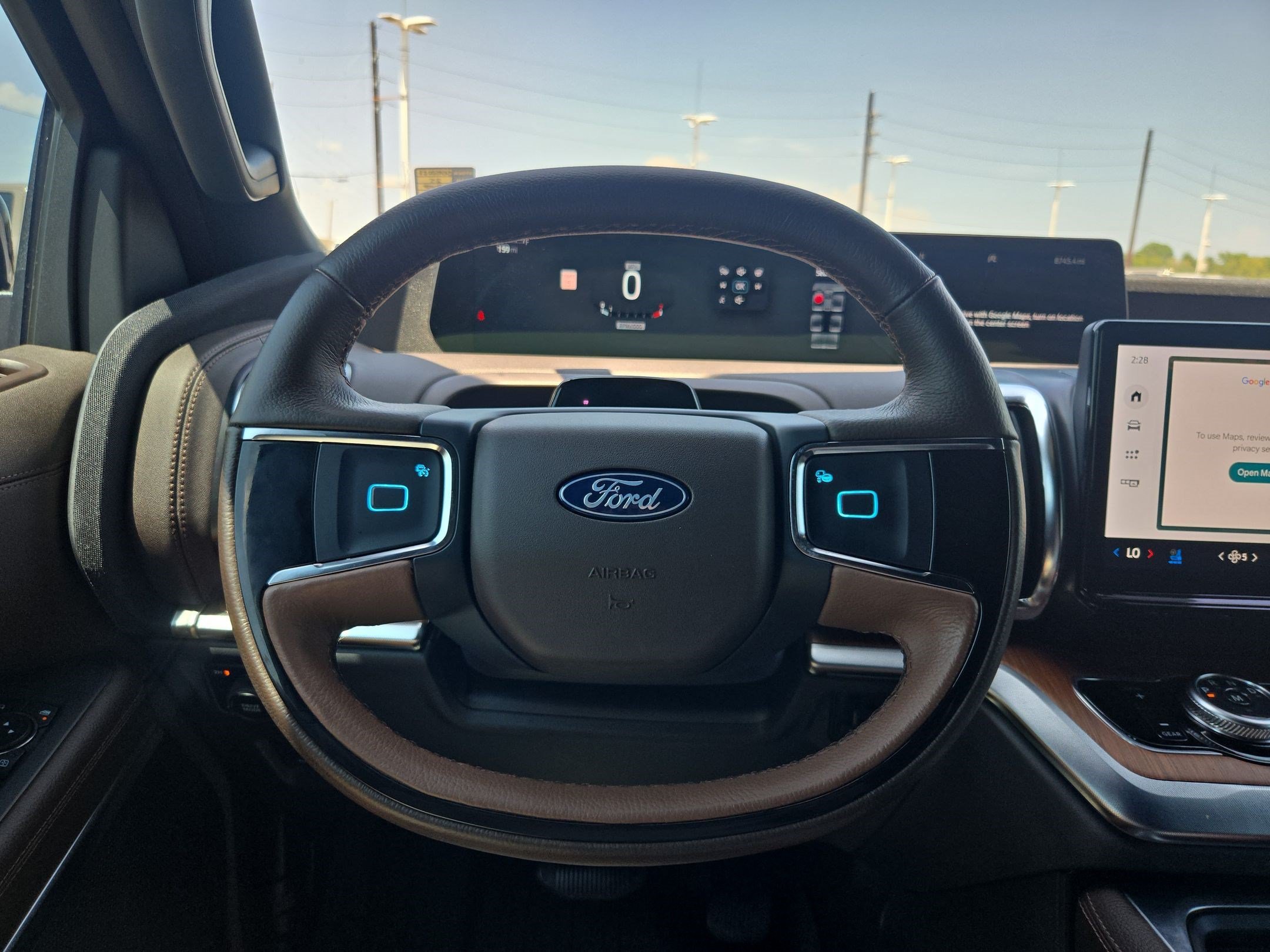 Used 2025 White Metallic Ford King Ranch image 14