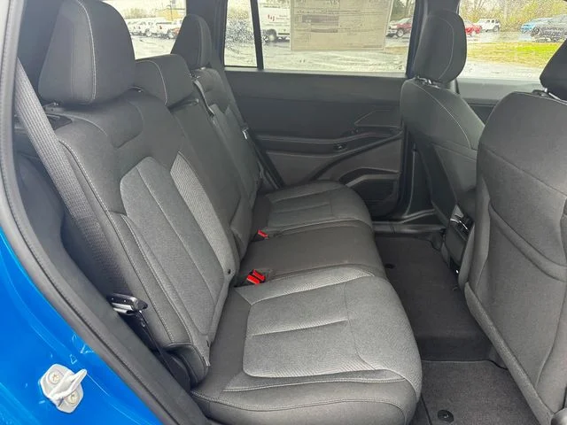New 2026 Hydro Blue Pearl-Coat Exterior Paint Jeep Laredo image 16