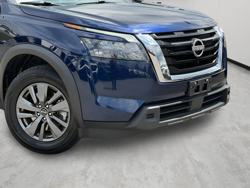 Used 2024 Deep Ocean Blue Nissan SV image 3