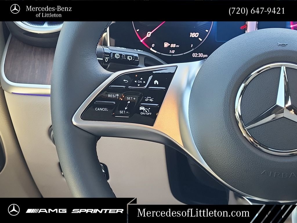 New 2026 Polar White Mercedes-Benz GLC 300 image 26