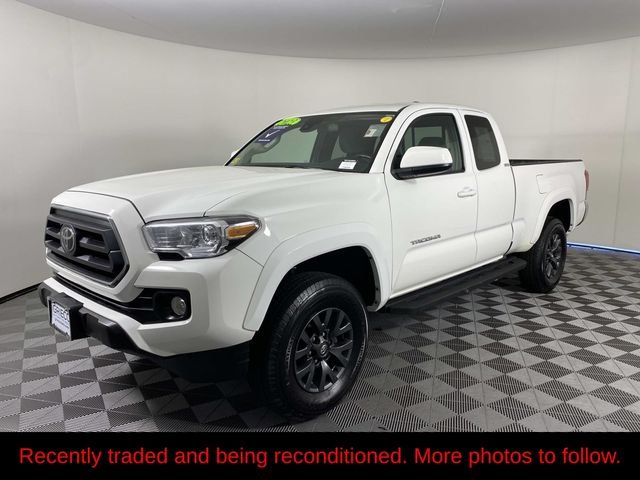 Used 2023 White Toyota SR5 image 4