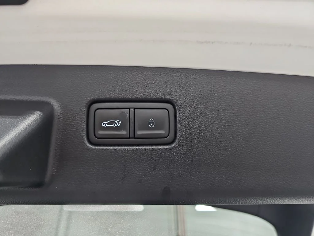 Used 2024 White Genesis Performance image 16
