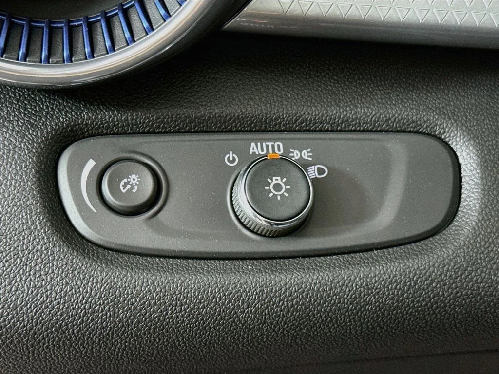 2026 Chevrolet Trax LT - Photo 10